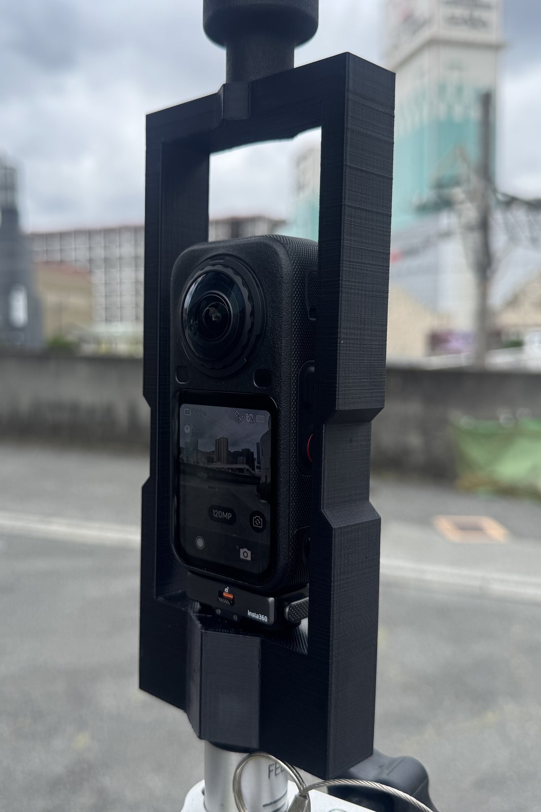 Insta360 X6 をZEE-GEARアジャスタに装着した実機